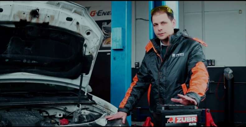 Аккумуляторная батарея ZUBR vs.Топор. Экстремальный тест