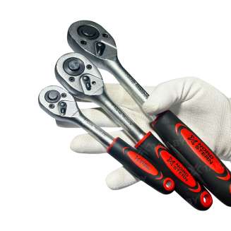 Набор ручного инструмента NORD STERN "Basic" NS-HTB0121EL 121 предмет 24 зубца CR-V 12